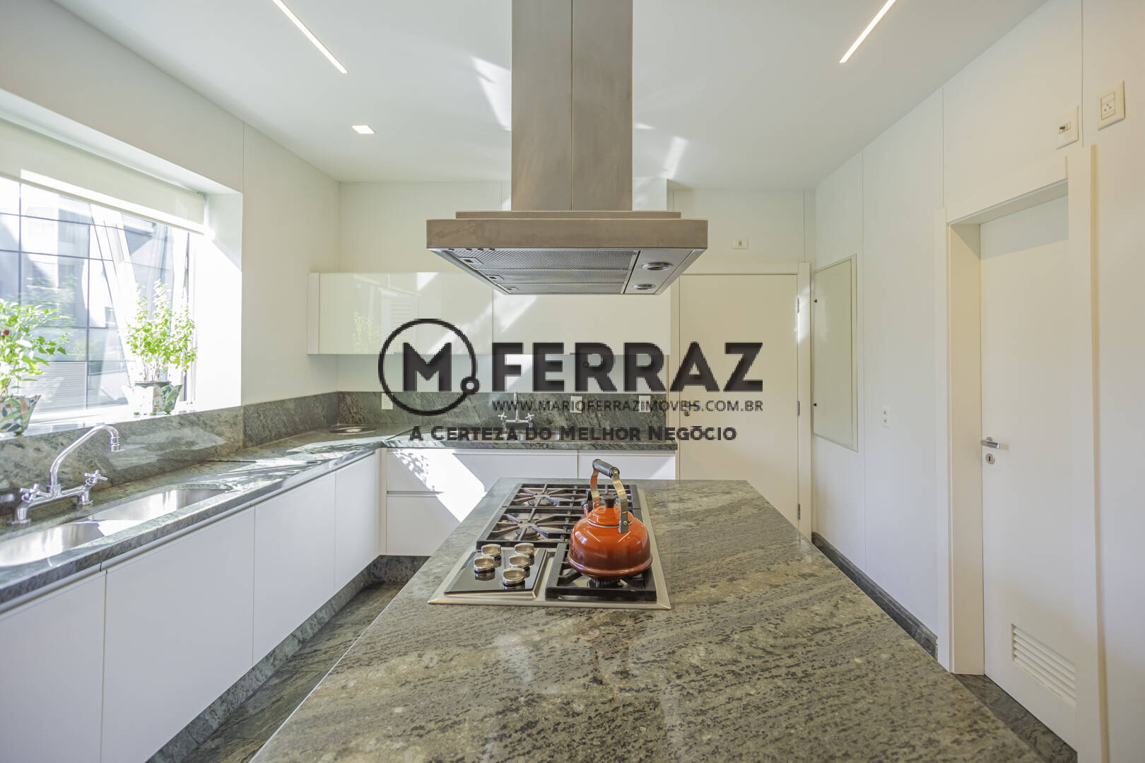 Apartamento para alugar com 4 quartos, 500m² - Foto 26