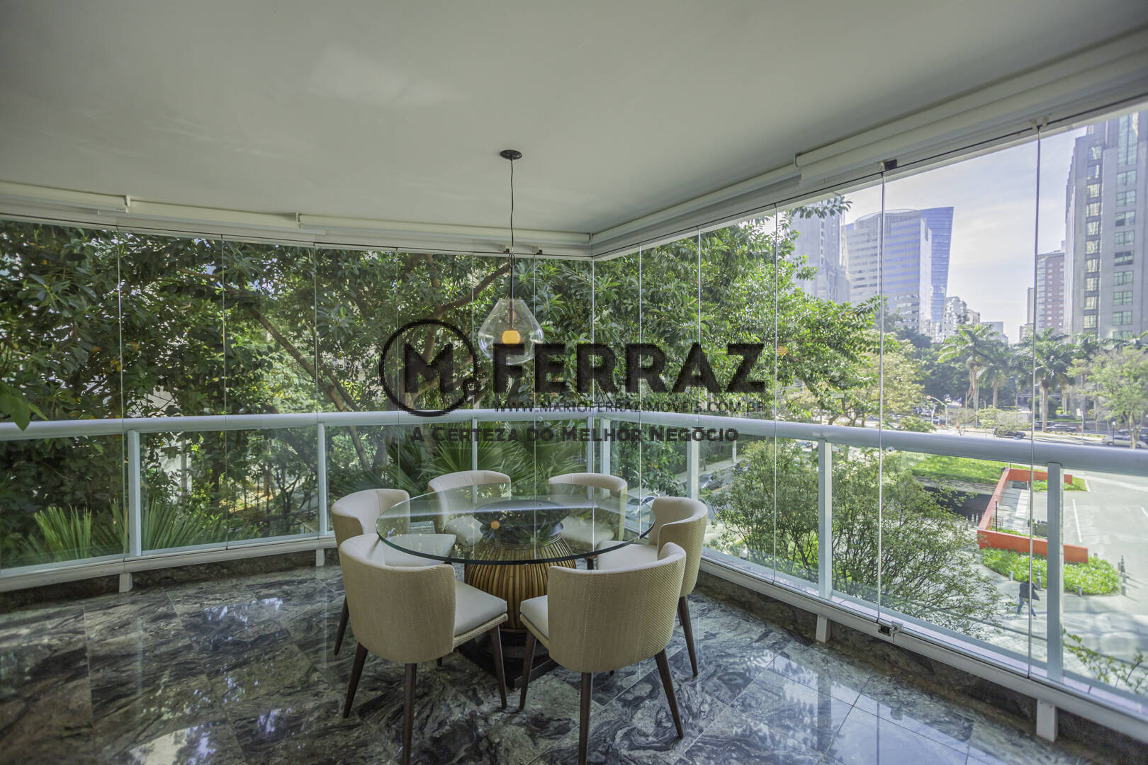Apartamento para alugar com 4 quartos, 500m² - Foto 3