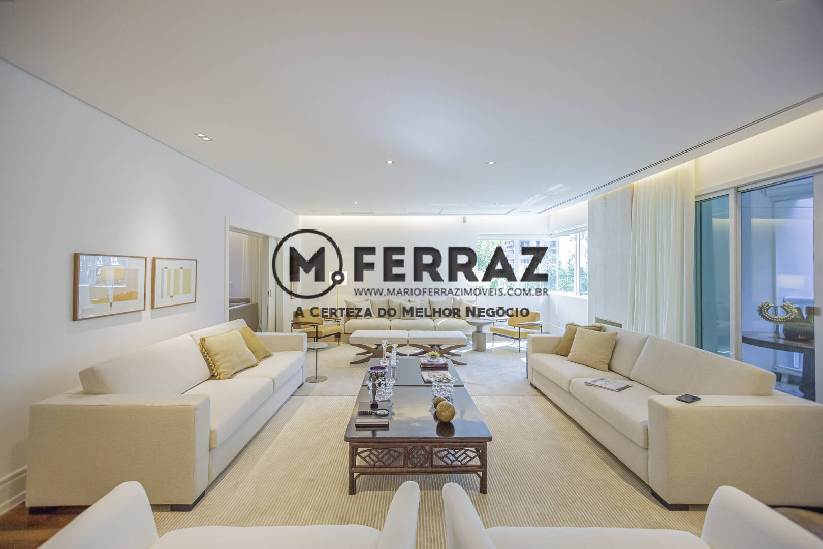 Apartamento para alugar com 4 quartos, 500m² - Foto 1
