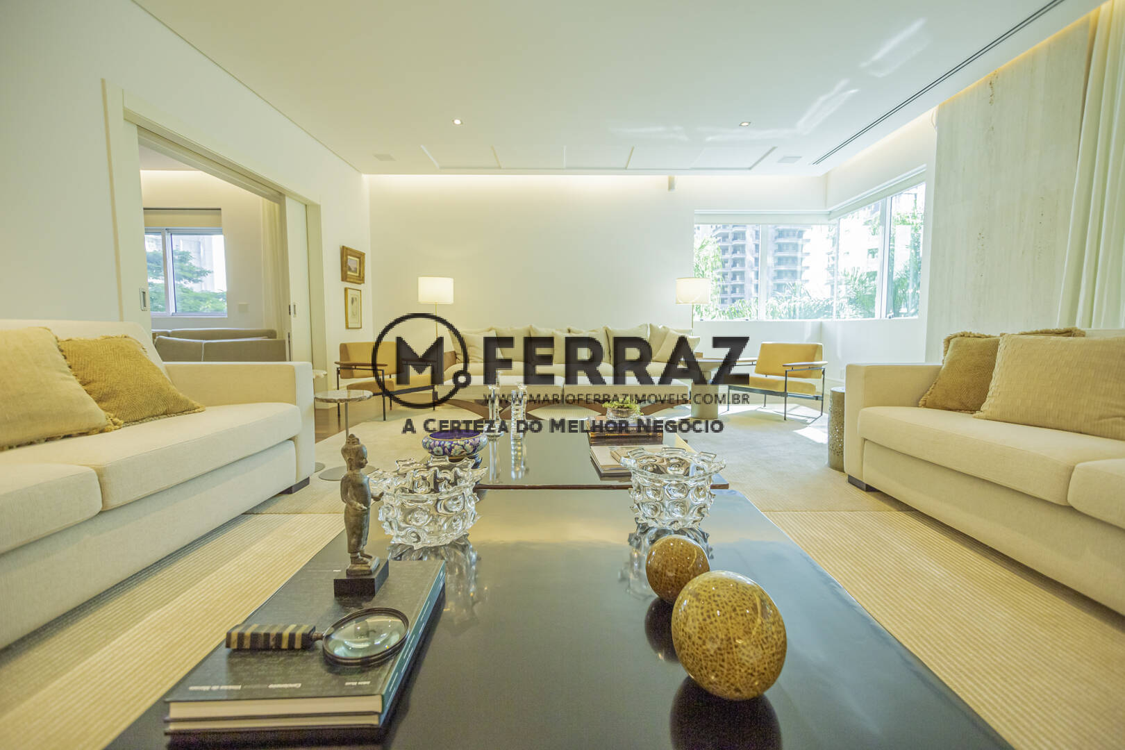 Apartamento para alugar com 4 quartos, 500m² - Foto 14