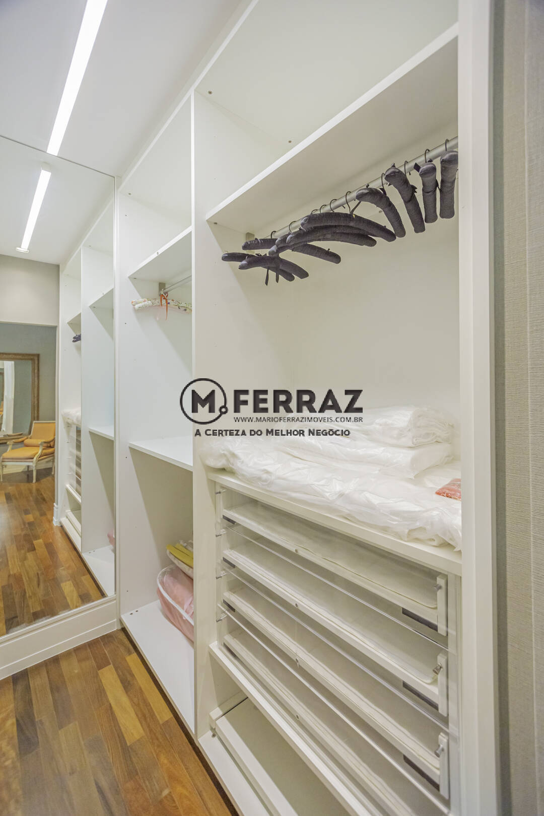 Apartamento para alugar com 4 quartos, 500m² - Foto 38
