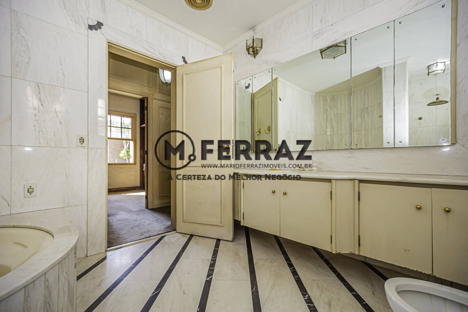 Casa à venda com 6 quartos, 730m² - Foto 40