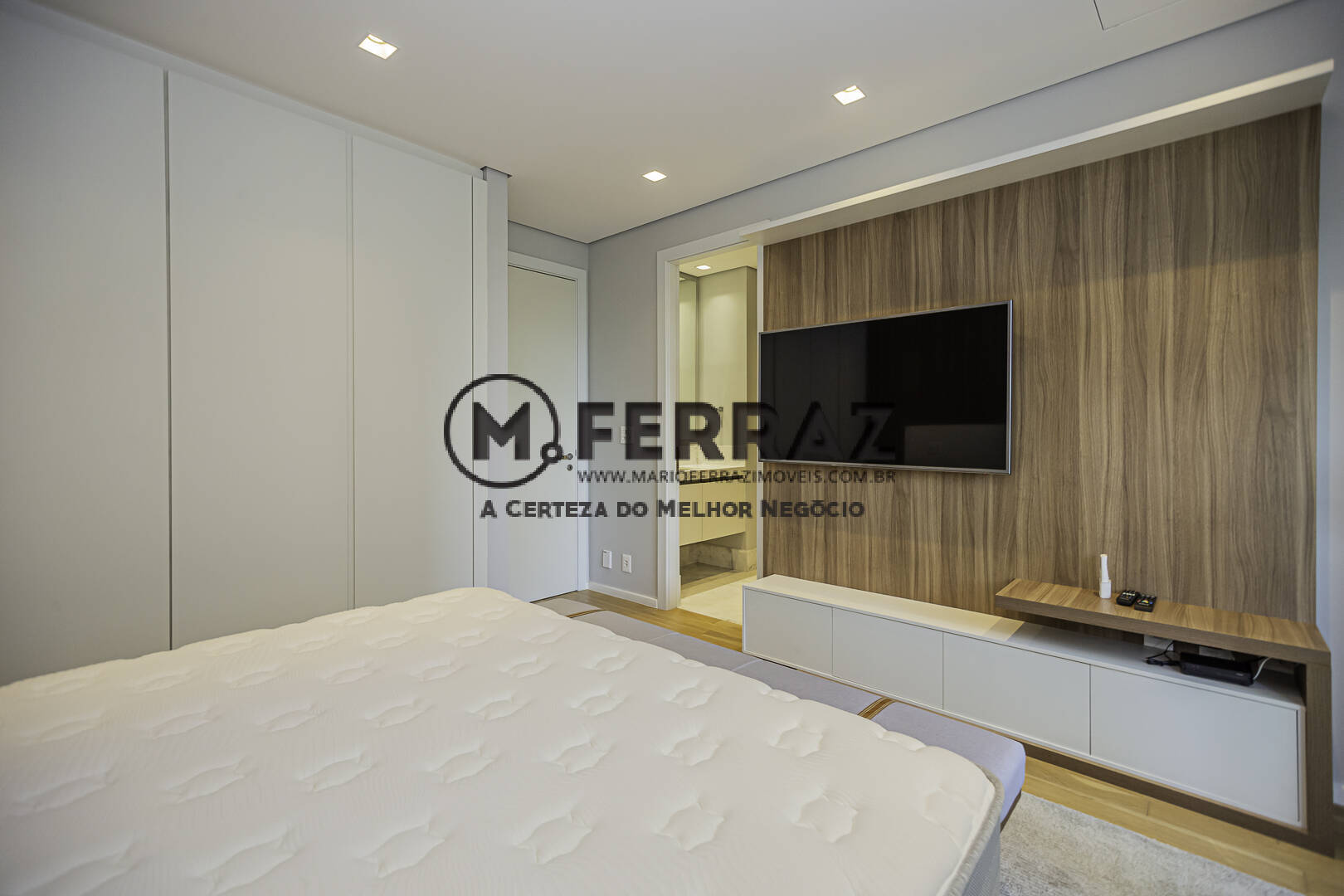 Apartamento para alugar com 1 quarto, 67m² - Foto 12