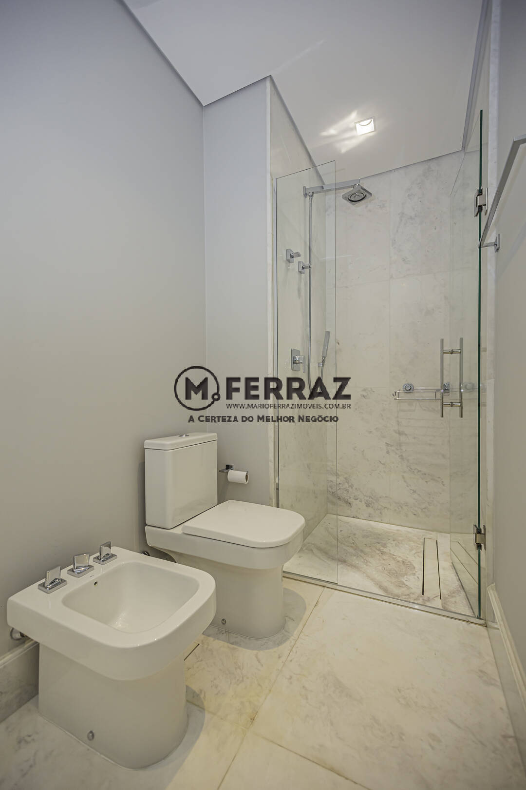 Apartamento para alugar com 1 quarto, 67m² - Foto 18