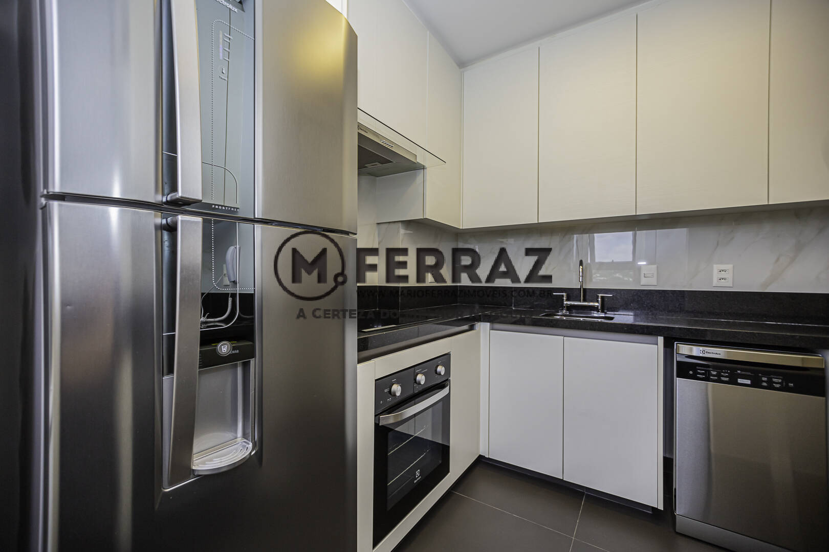 Apartamento para alugar com 1 quarto, 67m² - Foto 19