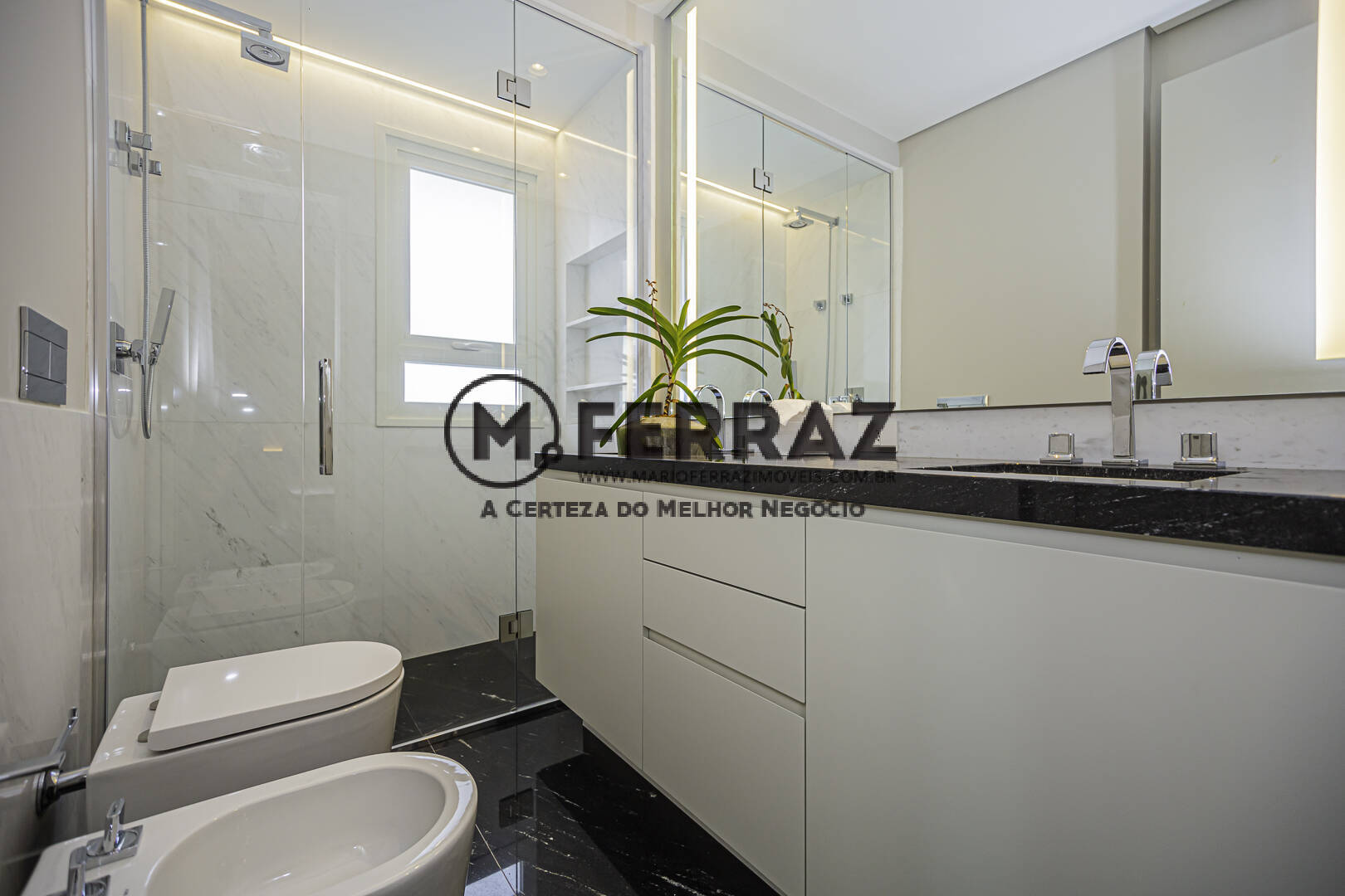 Apartamento à venda e aluguel com 2 quartos, 100m² - Foto 14