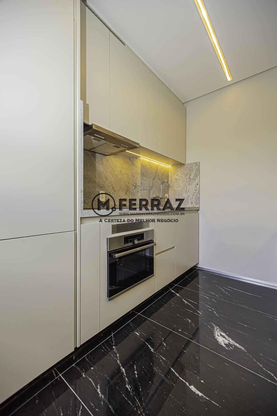 Apartamento à venda e aluguel com 2 quartos, 100m² - Foto 21