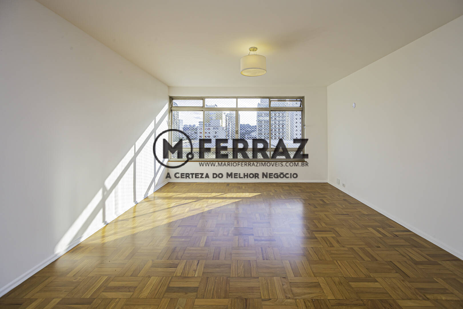 Apartamento para alugar com 3 quartos, 147m² - Foto 1