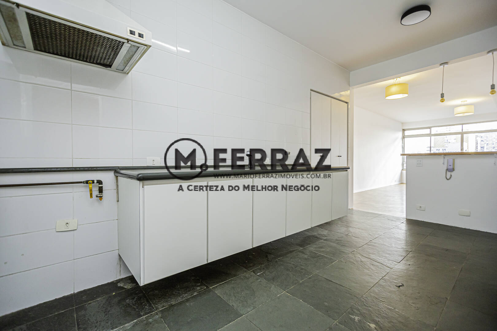 Apartamento para alugar com 3 quartos, 147m² - Foto 8