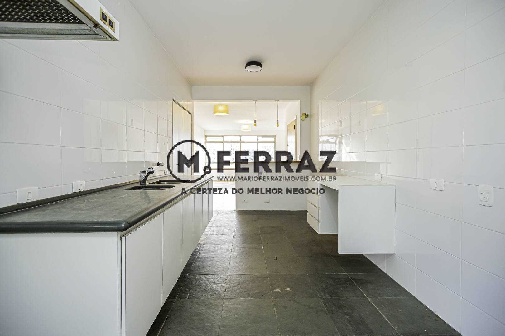 Apartamento para alugar com 3 quartos, 147m² - Foto 9