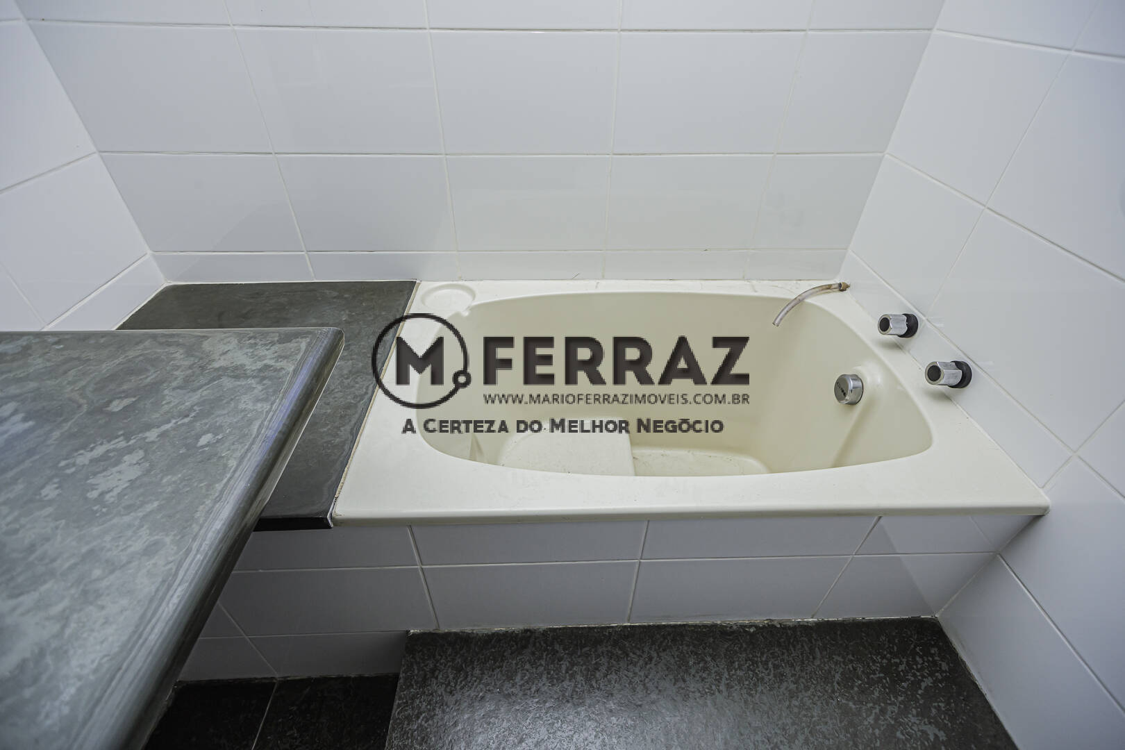 Apartamento para alugar com 3 quartos, 147m² - Foto 29
