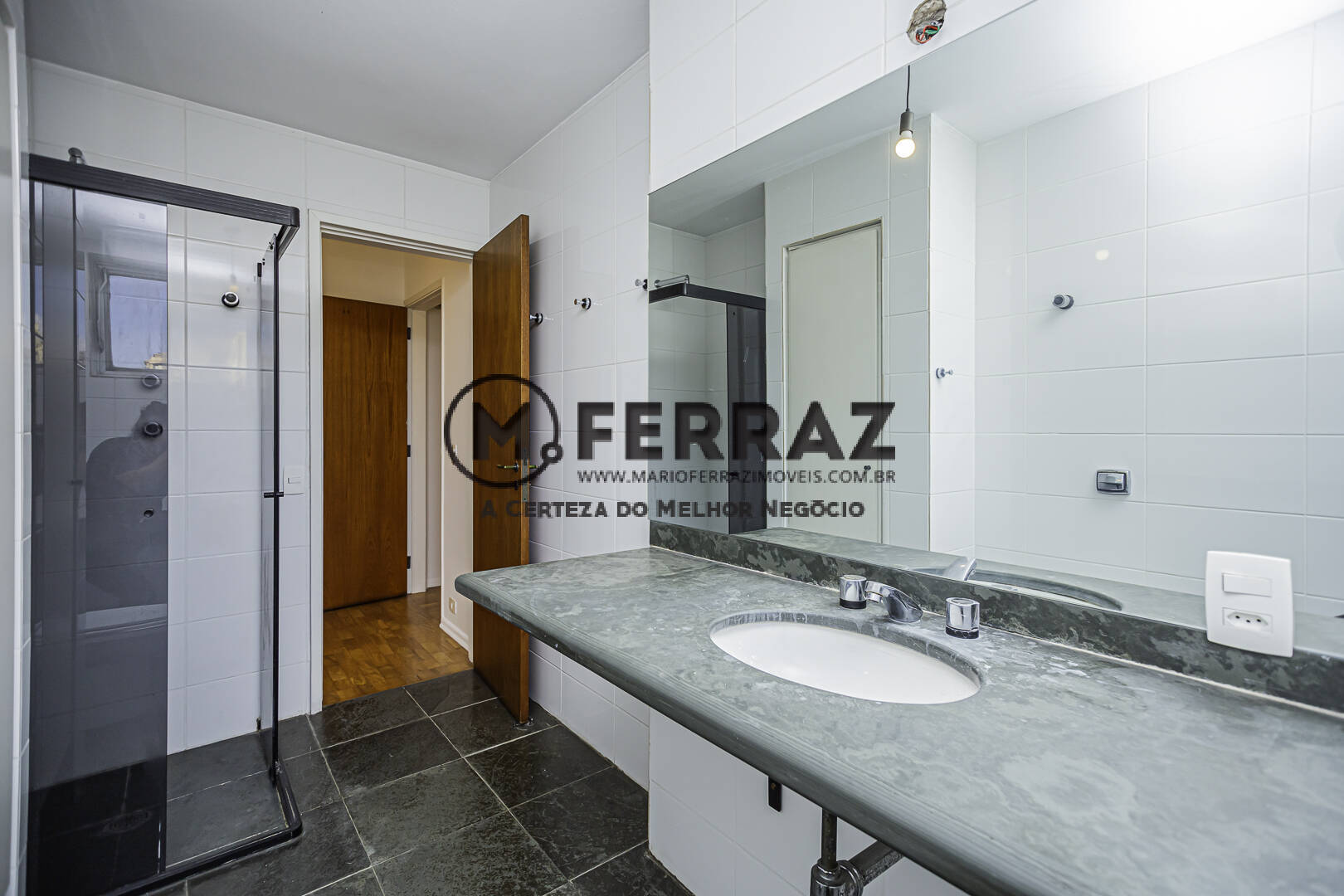 Apartamento para alugar com 3 quartos, 147m² - Foto 30