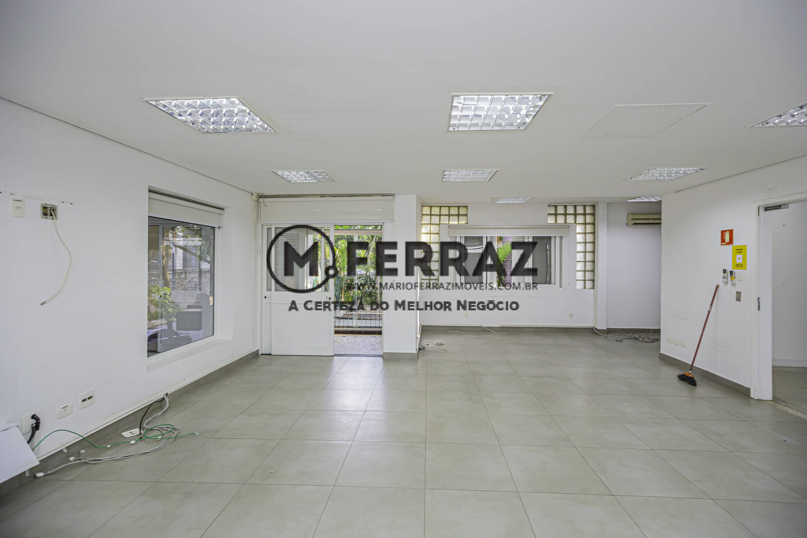 Prédio Inteiro para alugar, 335m² - Foto 32