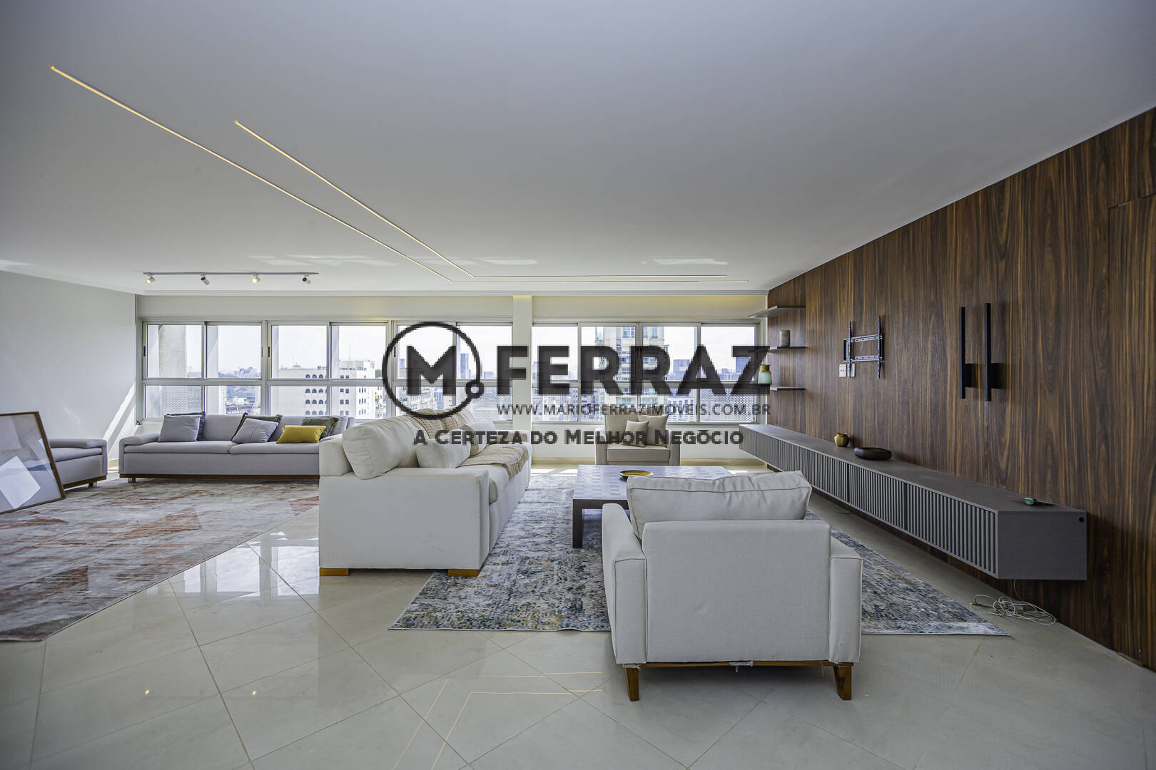 Apartamento para alugar com 3 quartos, 280m² - Foto 1