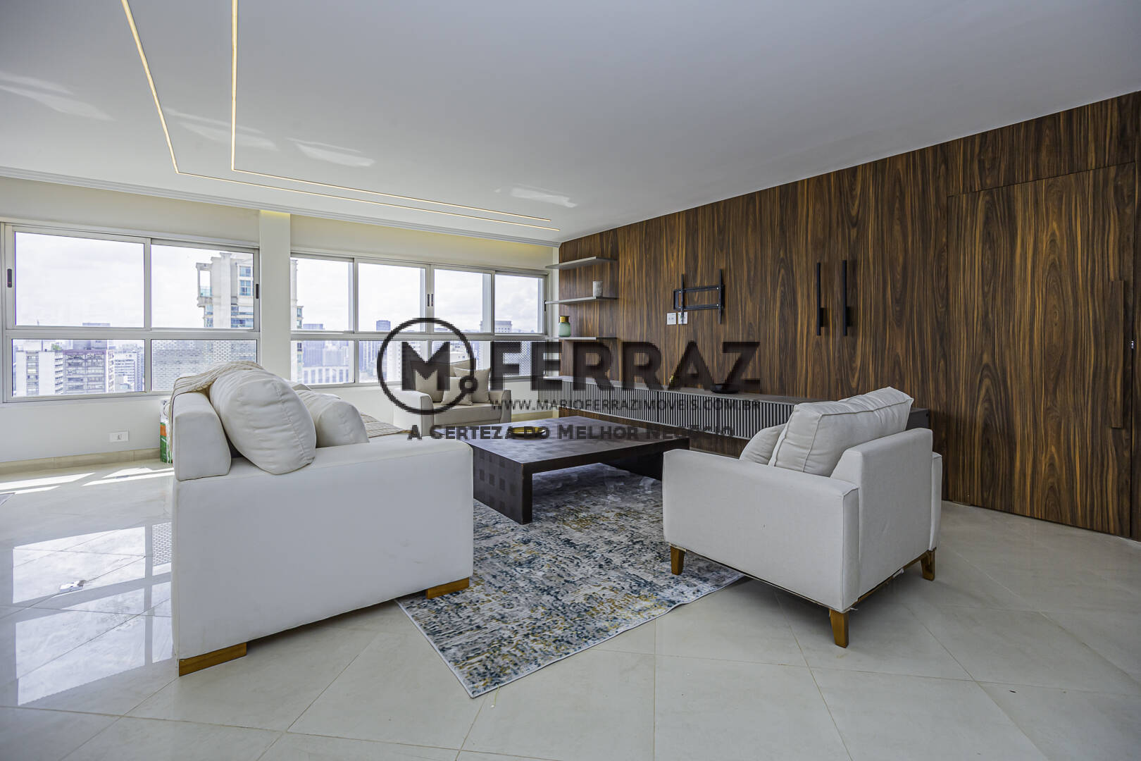 Apartamento para alugar com 3 quartos, 280m² - Foto 2