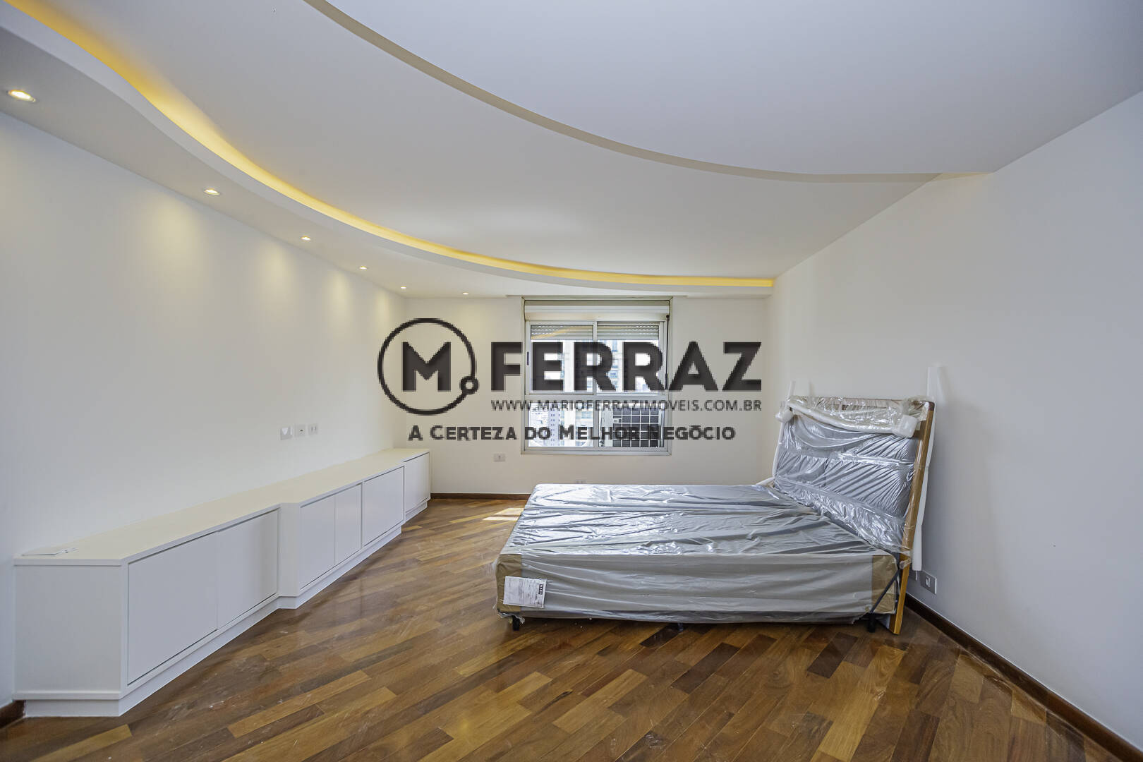 Apartamento para alugar com 3 quartos, 280m² - Foto 23