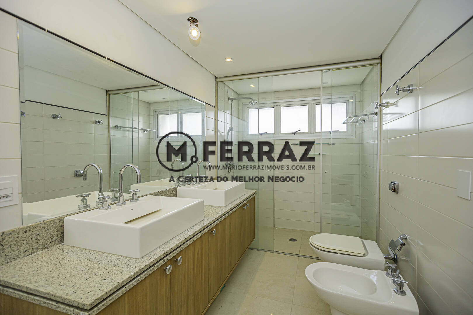 Apartamento para alugar com 3 quartos, 280m² - Foto 27