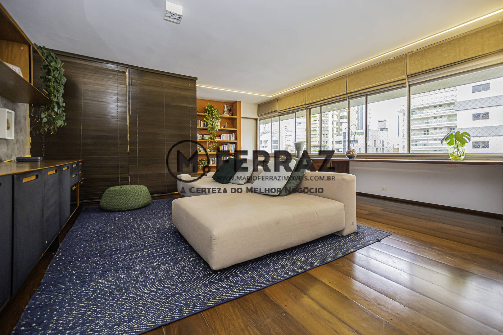 Cobertura à venda e aluguel com 3 quartos, 320m² - Foto 2