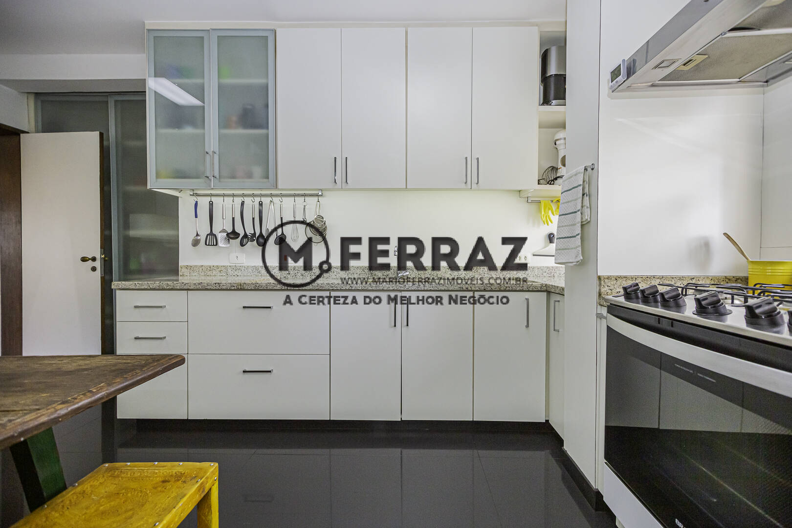 Cobertura à venda e aluguel com 3 quartos, 320m² - Foto 27