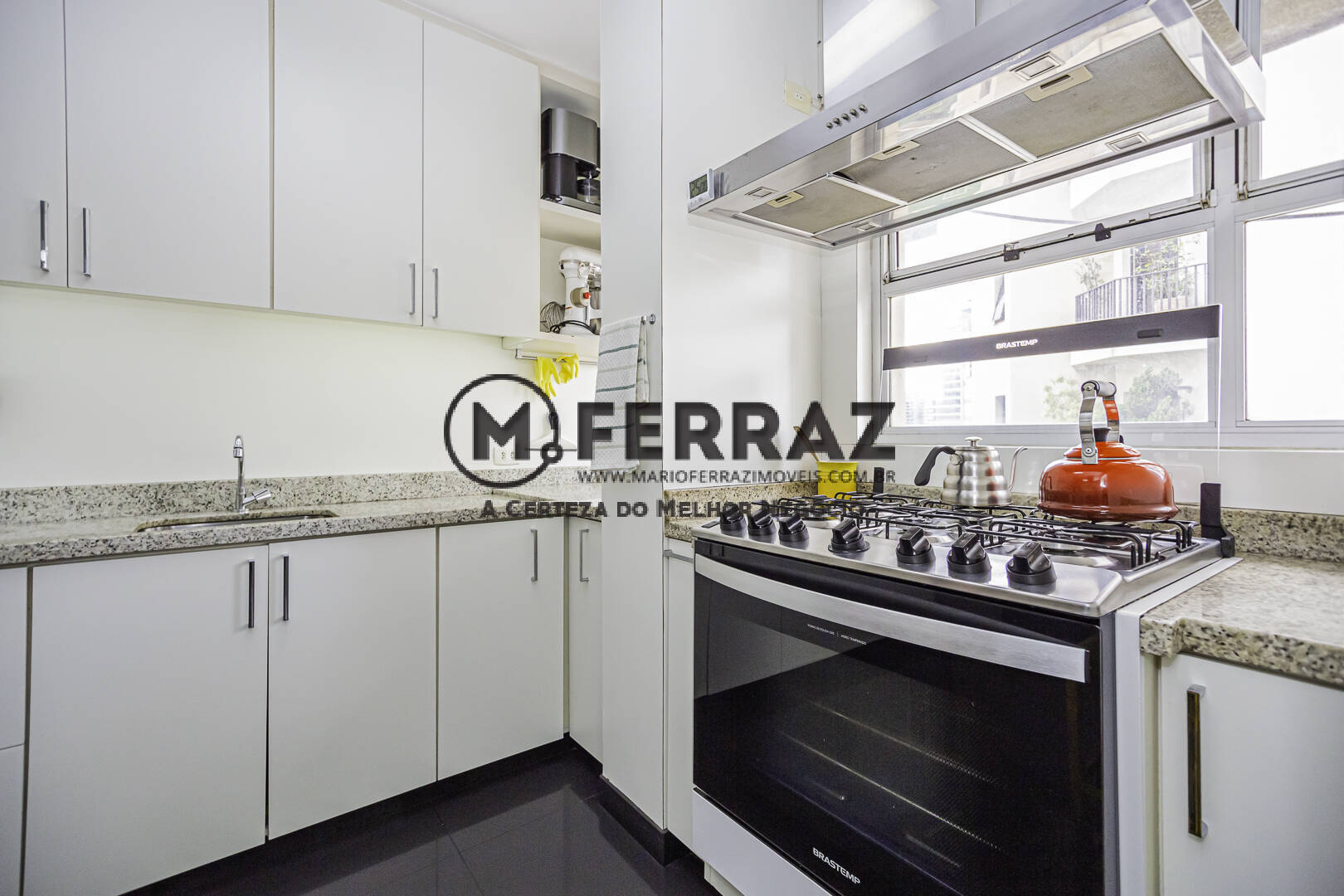 Cobertura à venda e aluguel com 3 quartos, 320m² - Foto 28