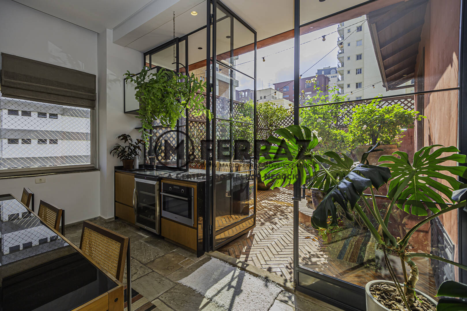 Cobertura à venda e aluguel com 3 quartos, 320m² - Foto 42