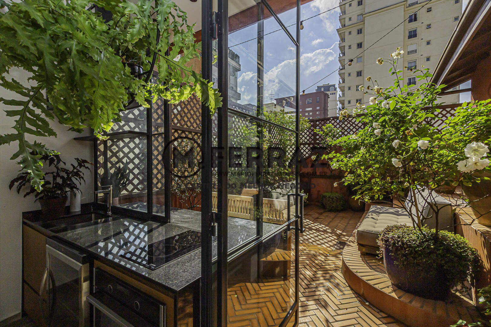Cobertura à venda e aluguel com 3 quartos, 320m² - Foto 44