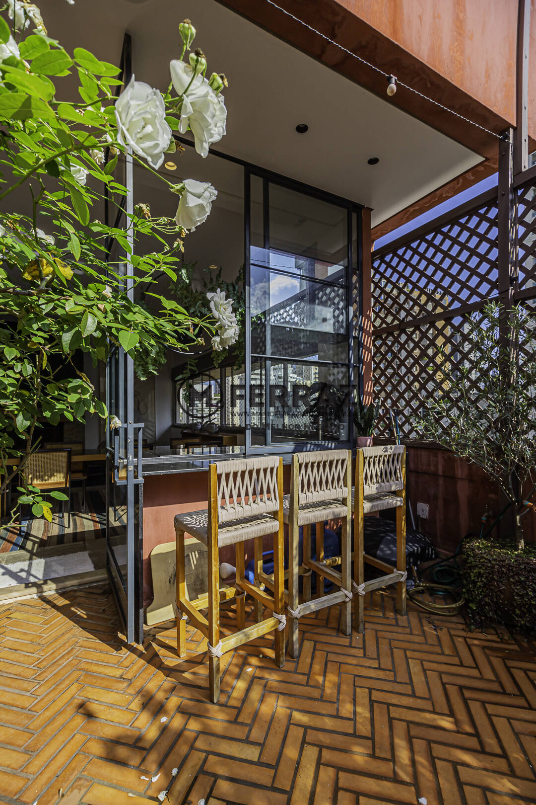 Cobertura à venda e aluguel com 3 quartos, 320m² - Foto 48