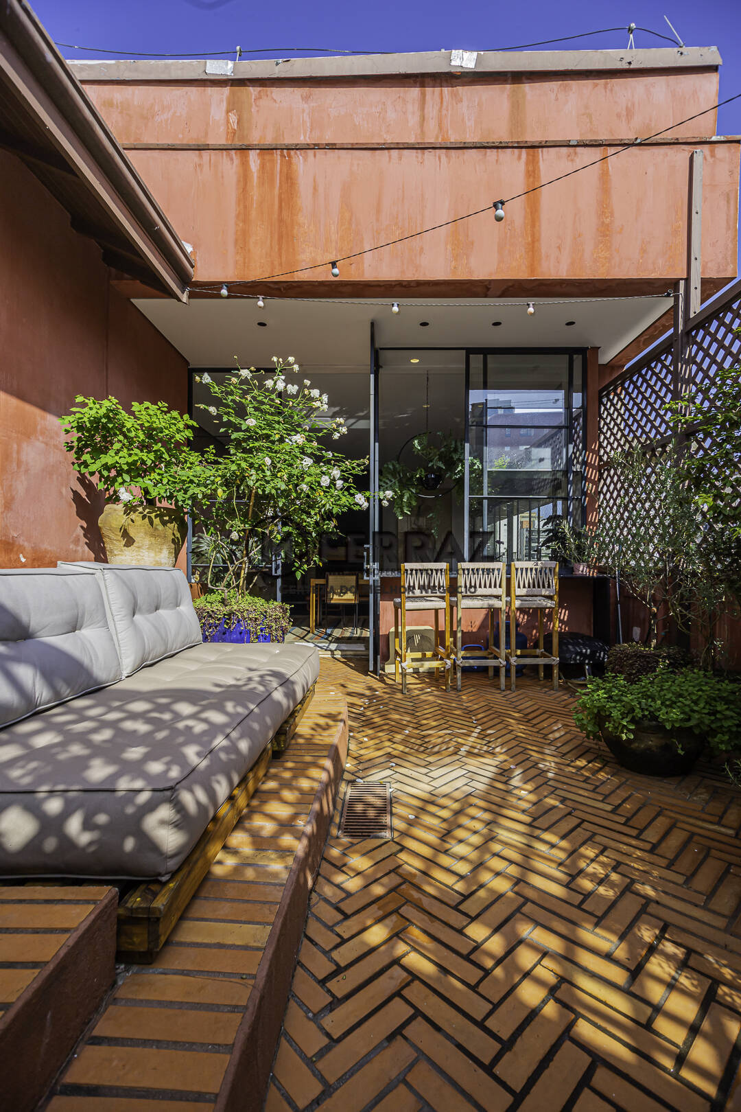 Cobertura à venda e aluguel com 3 quartos, 320m² - Foto 47