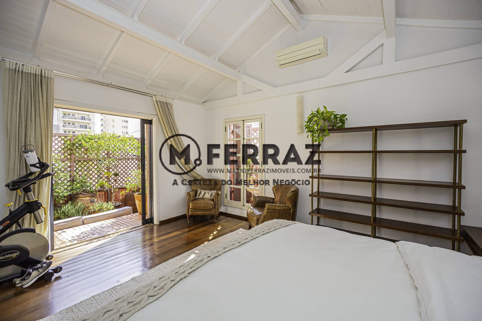 Cobertura à venda e aluguel com 3 quartos, 320m² - Foto 52