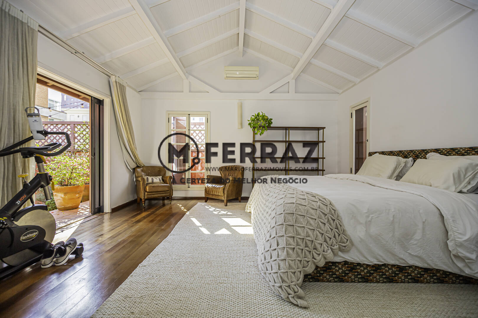 Cobertura à venda e aluguel com 3 quartos, 320m² - Foto 50